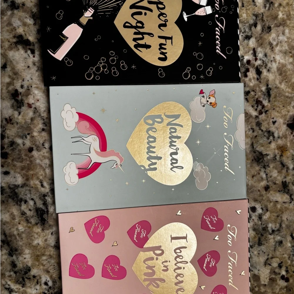 Too Faced Gold Makeup with eye shadow Best Year Ever 2018 Holiday Palette 2017